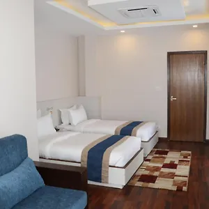 Mega & Hotel