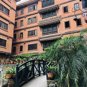 4* Otel Courtyard Pujan