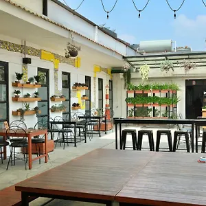 Yakety Yak Hostel